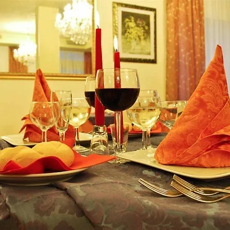 מלון Torino 3*