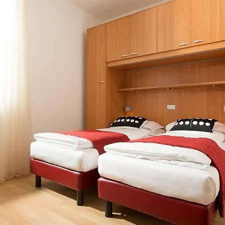 فندق Torino 3*